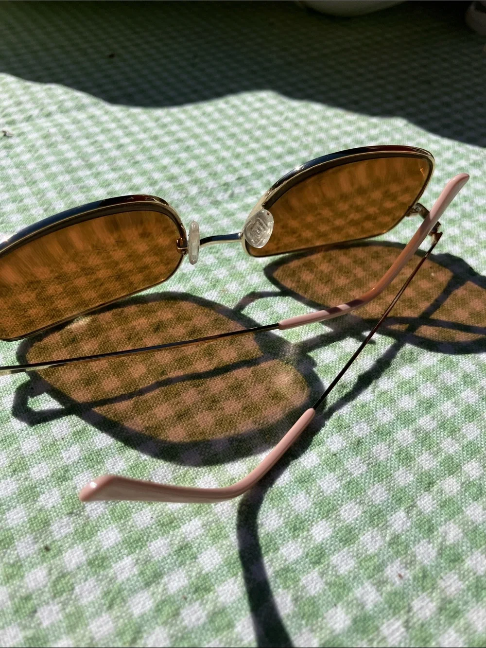 Gold tone magnifying sunglasses amber lenses 2.0 magnification